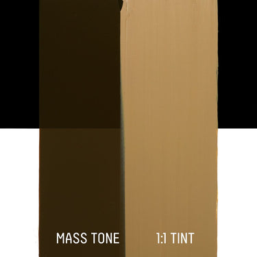 PETIT Échantillon de Acrylique Liquitex Heavy Body, Terre d'Ombre Naturelle Transparentemontrant la teinte pure (mass tone) de le couleuer et mélangé à parts égales avec du blanc (1:1 tint)