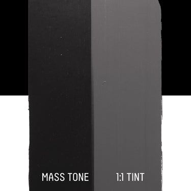 PETIT Échantillon de Acrylique Liquitex Heavy Body, Noir de Marsmontrant la teinte pure (mass tone) de le couleuer et mélangé à parts égales avec du blanc (1:1 tint)