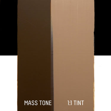 PETIT Échantillon de Acrylique Liquitex Heavy Body, Terre d'Ombre Brûléemontrant la teinte pure (mass tone) de le couleuer et mélangé à parts égales avec du blanc (1:1 tint)