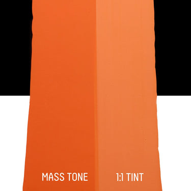 PETIT Échantillon de Acrylique Liquitex Bio-based Heavy, Orange sans Cadmiummontrant la teinte pure (mass tone) de le couleuer et mélangé à parts égales avec du blanc (1:1 tint)