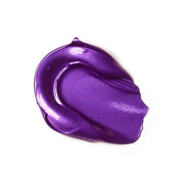 Échantillon mélange de peinture acrylique métallisée violet  appliqué à la spatule sur fond blanc
