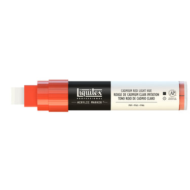 Gros plan d'un marqueur acrylique Liquitex 15MM, sans capuchon, Rouge de Cadmium Clair Imitation. Sur Fond Blanc.