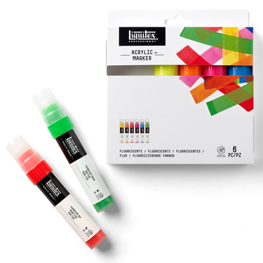 Coffret Acrylique Marquer, 6x15mm, Fluorescents gros plan des produits sortis de la boîte à côté du coffret